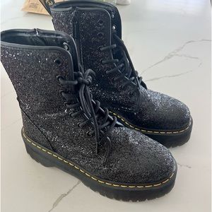 Never worn Doc Martens Jadon Glitter, side zip lace up, size 8